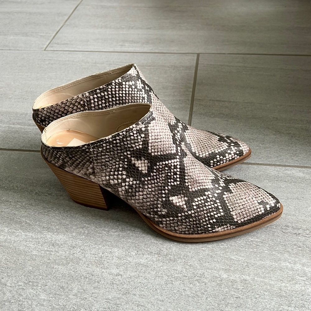 Dolce Vita Booties